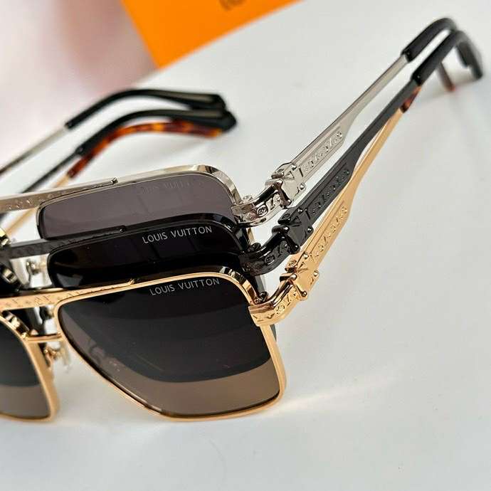 Picture of LV Sunglasses _SKUfw57236063fw